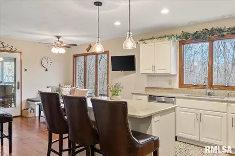 3701 W Bluffs Rd, Springfield, IL 62711 photo 16
