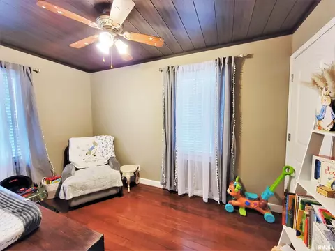 2052 N 21st St, Springfield, IL 62702 photo 13