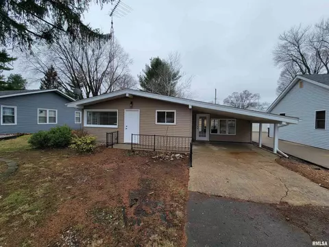 3131 Rita Ave, Springfield, IL 62704 photo 1