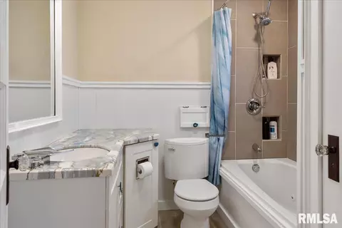 1020 W Elliott Ave, Springfield, IL 62702 photo 16