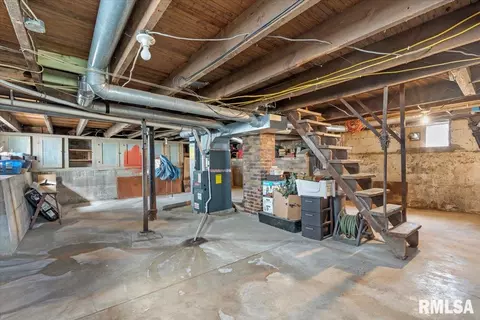 1616 W Washington St, Springfield, IL 62702 photo 17