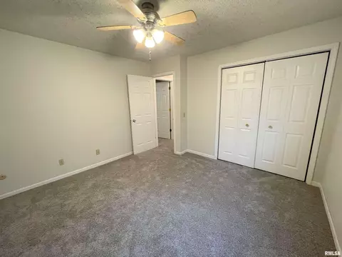 2026 Austin Dr, Springfield, IL 62704 photo 11