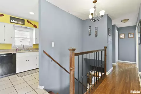 320 S Primm St, Athens, IL 62613 photo 16