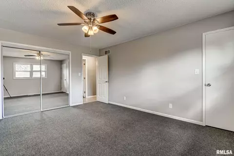 521 E Jefferson St, Riverton, IL 62561 photo 30