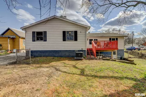 521 E Jefferson St, Riverton, IL 62561 photo 46