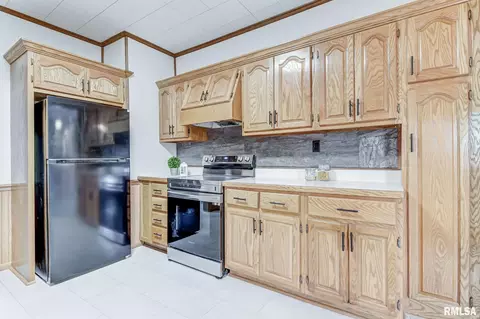 521 E Jefferson St, Riverton, IL 62561 photo 13