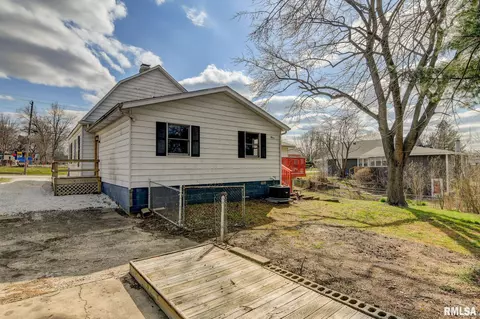 521 E Jefferson St, Riverton, IL 62561 photo 45