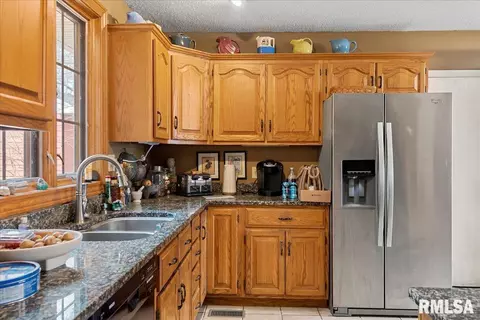 20 Villa Grove Ln, Springfield, IL 62712 photo 12