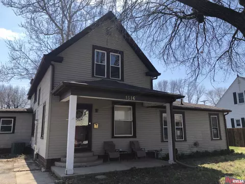 1516 E Keys Ave, Springfield, IL 62702 photo 2