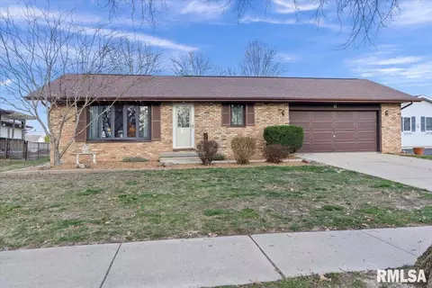 6 Red Oak Ln, Springfield, IL 62712 photo 1