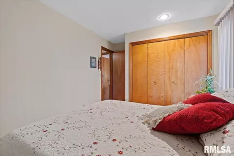 6 Red Oak Ln, Springfield, IL 62712 photo 27