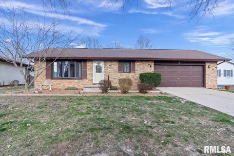 6 Red Oak Ln, Springfield, IL 62712 photo 2