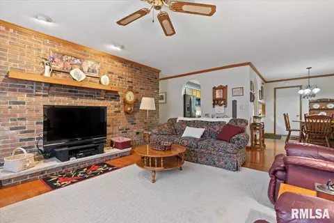 6 Red Oak Ln, Springfield, IL 62712 photo 18