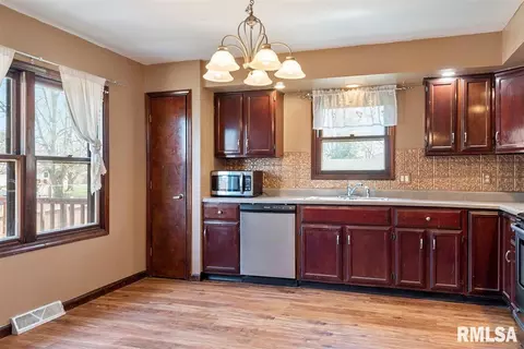 22 Illmo Dr, Springfield, IL 62711 photo 10