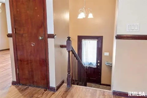 22 Illmo Dr, Springfield, IL 62711 photo 3