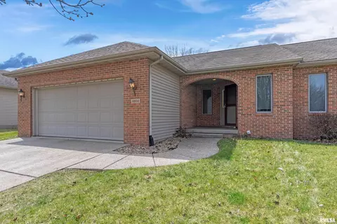 2803 Wordsworth Dr, Springfield, IL 62711 photo 2