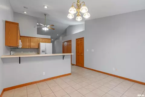 2803 Wordsworth Dr, Springfield, IL 62711 photo 13