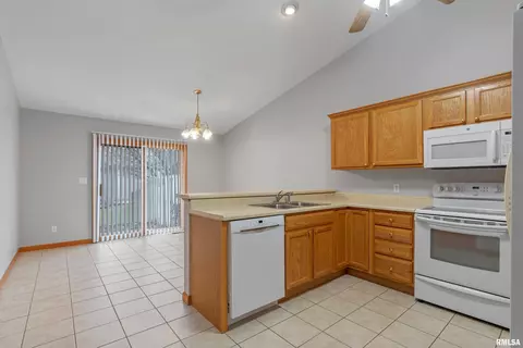 2803 Wordsworth Dr, Springfield, IL 62711 photo 9