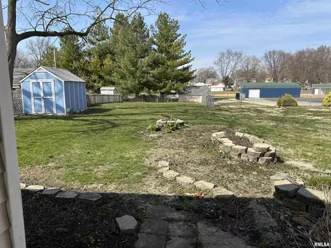 713 Eastman Ave, Springfield, IL 62702 photo 7