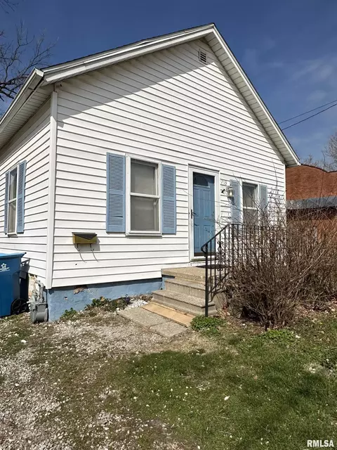713 Eastman Ave, Springfield, IL 62702 photo 2