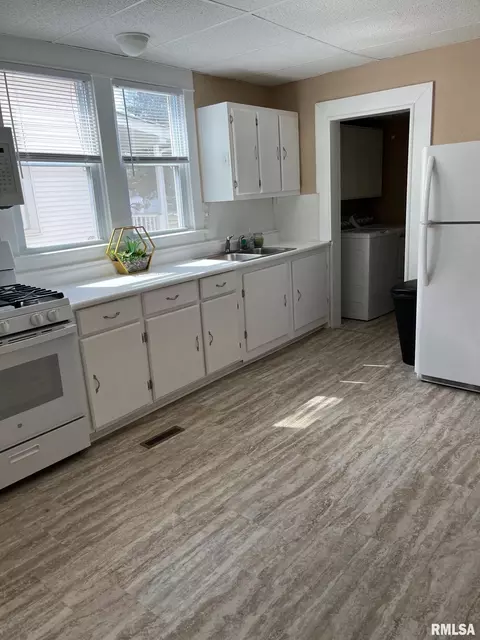 1109 Wheeler Ave, Springfield, IL 62702 photo 7