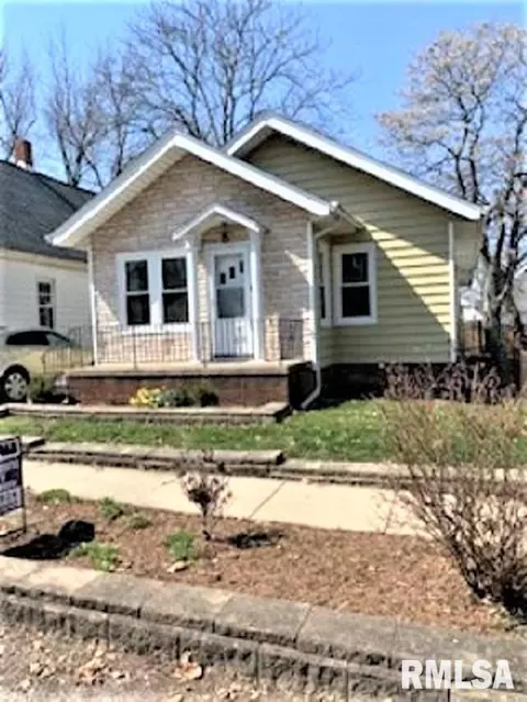 1243 N 2nd St, Springfield, IL 62702