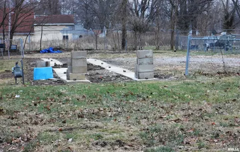 920 N Edmond St, Springfield, IL 62702