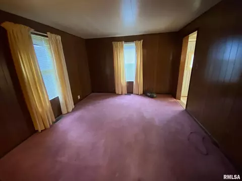 2161 Enterprise St, Springfield, IL 62702 photo 4
