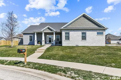 505 Wake Ct, Chatham, IL 62629 photo 3