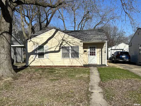 2048 N 21st St, Springfield, IL 62702