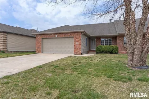 2711 Rutherford Trek, Springfield, IL 62711 photo 2
