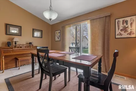 2711 Rutherford Trek, Springfield, IL 62711 photo 12