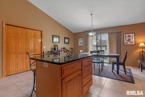 2711 Rutherford Trek, Springfield, IL 62711 photo 16