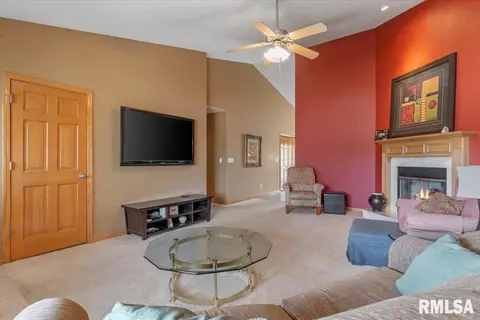 2711 Rutherford Trek, Springfield, IL 62711 photo 5