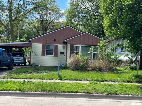 2015 S 1st St, Springfield, IL 62704