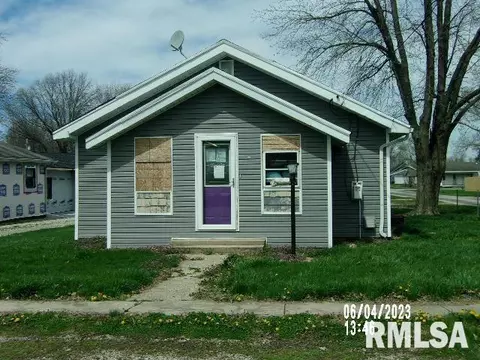 400 Borah Ave, Tovey, IL 62570