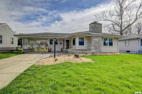 1924 Pickett St, Springfield, IL 62703