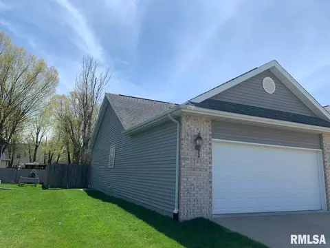 5208 Manhattan St, Springfield, IL 62711 photo 4