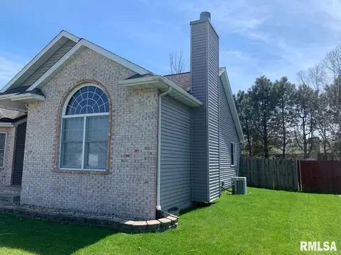 5208 Manhattan St, Springfield, IL 62711 photo 2
