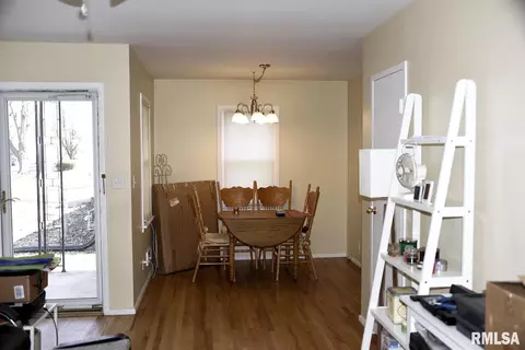 1124 W Maple Ave S, Springfield, IL 62704 photo 3