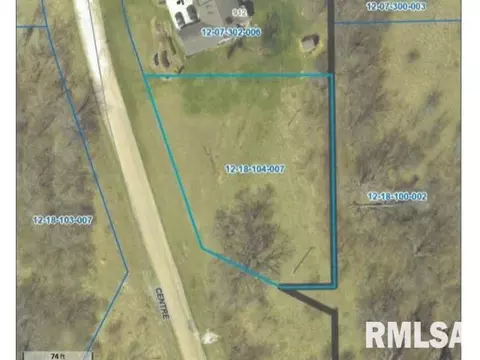 107 Centre Dr, Petersburg, IL 62675