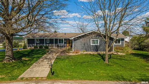 100 Harrison St, Lincoln, IL 62656
