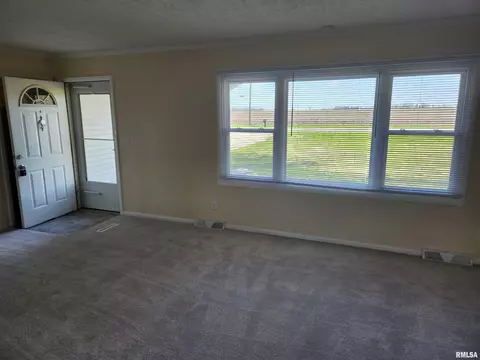 2150 Winch Rd, Springfield, IL 62707 photo 2