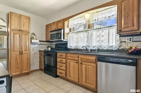 1138 N 19th St, Springfield, IL 62702 photo 10