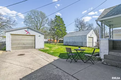 1138 N 19th St, Springfield, IL 62702 photo 4