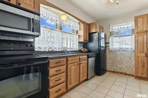 1138 N 19th St, Springfield, IL 62702 photo 11