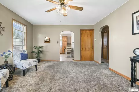 1138 N 19th St, Springfield, IL 62702 photo 6