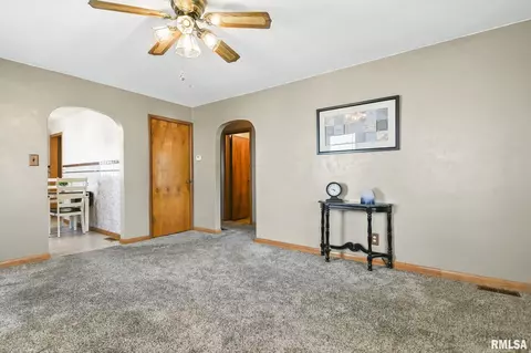 1138 N 19th St, Springfield, IL 62702 photo 9