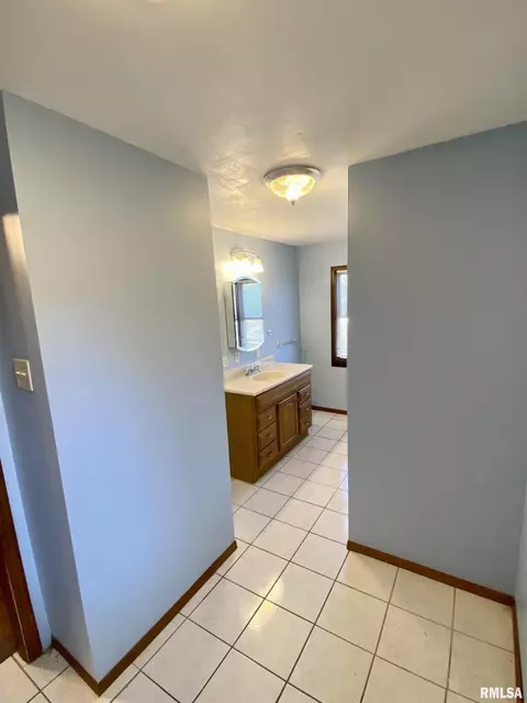 1005 Bruns Ln, Springfield, IL 62702 photo 22