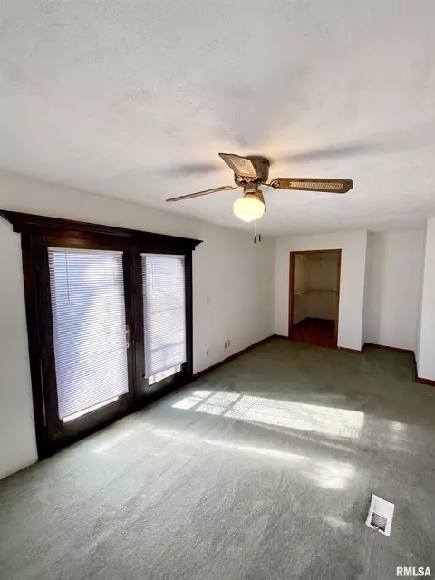 1005 Bruns Ln, Springfield, IL 62702 photo 36